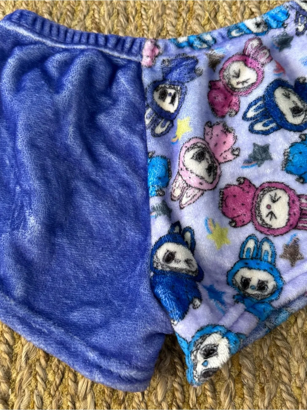 Labubu Girl’s Plush Pajama Lounge Purple Shorts Size Large Super Cute!